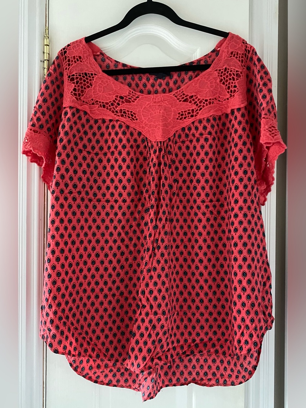 Coral Lace Short Sleeve Top